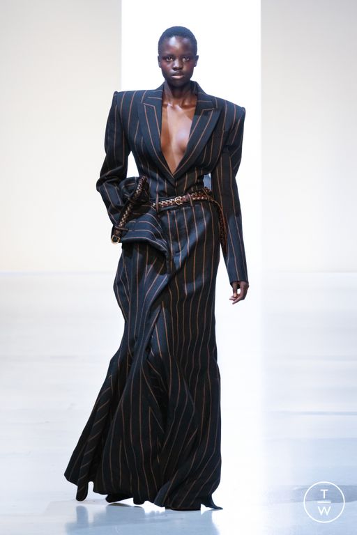 SS 26 Juun.J Look 2
