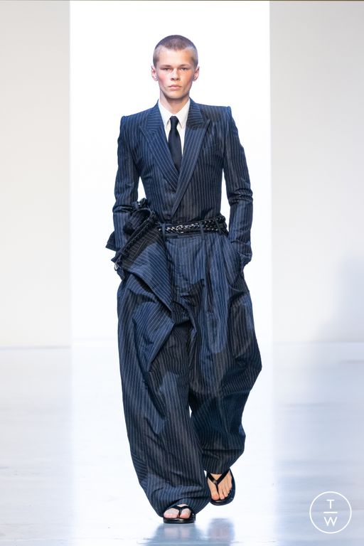 SS 26 Juun.J Look 3