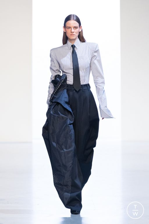 SS 26 Juun.J Look 4