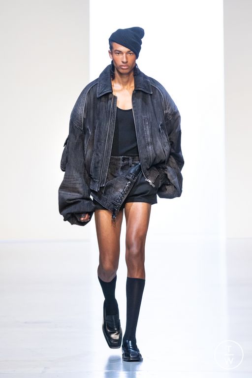 SS 26 Juun.J Look 20