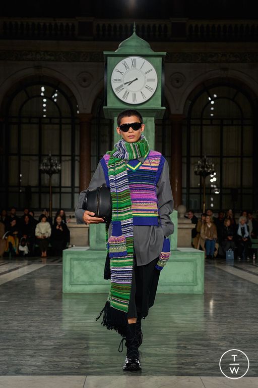 FW25 Kent & Curwen Look 28