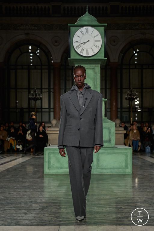 FW25 Kent & Curwen Look 29