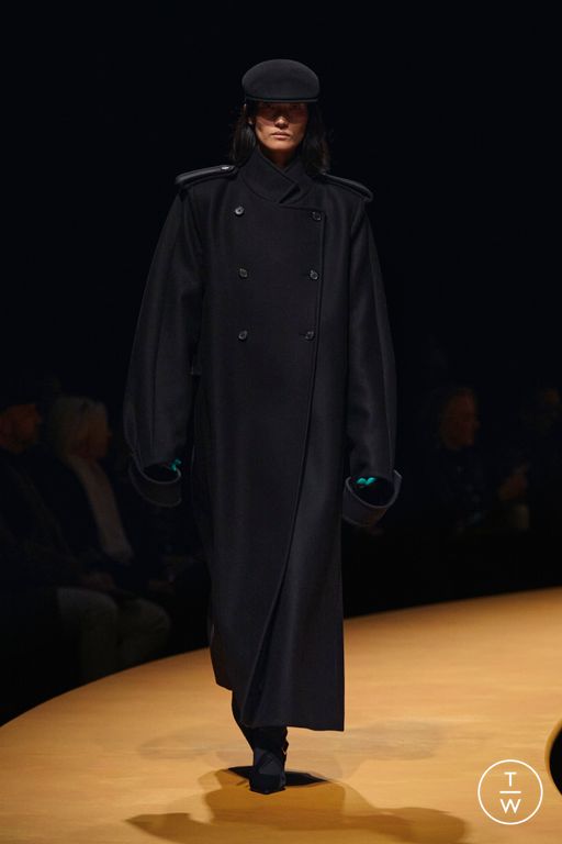 FW25 Khaite Look 19