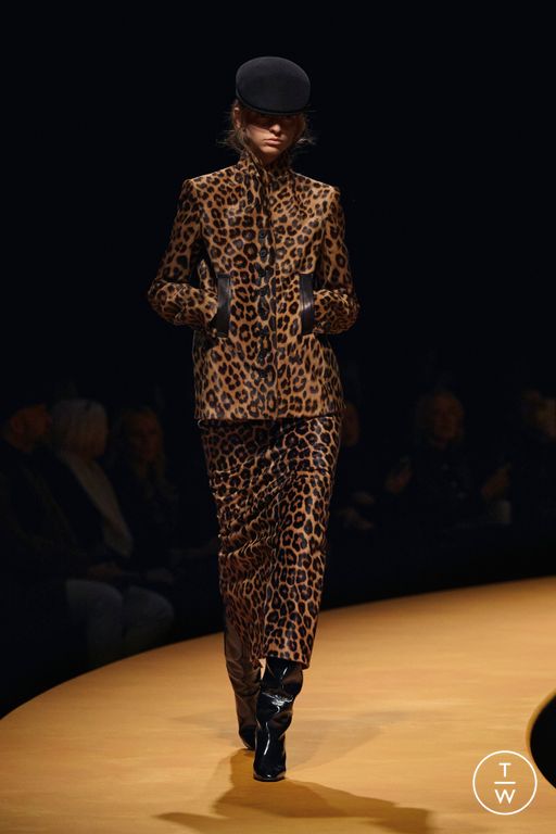 FW25 Khaite Look 28