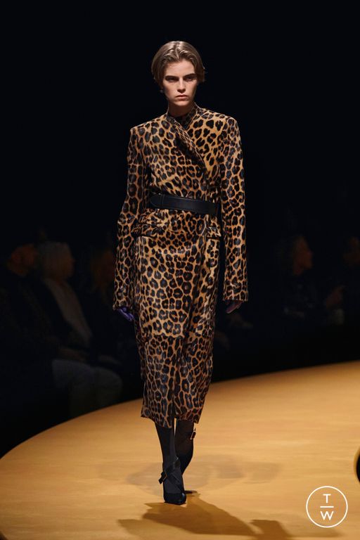 FW25 Khaite Look 30