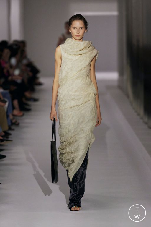 Spring-Summer 2025 Khaite Look 19