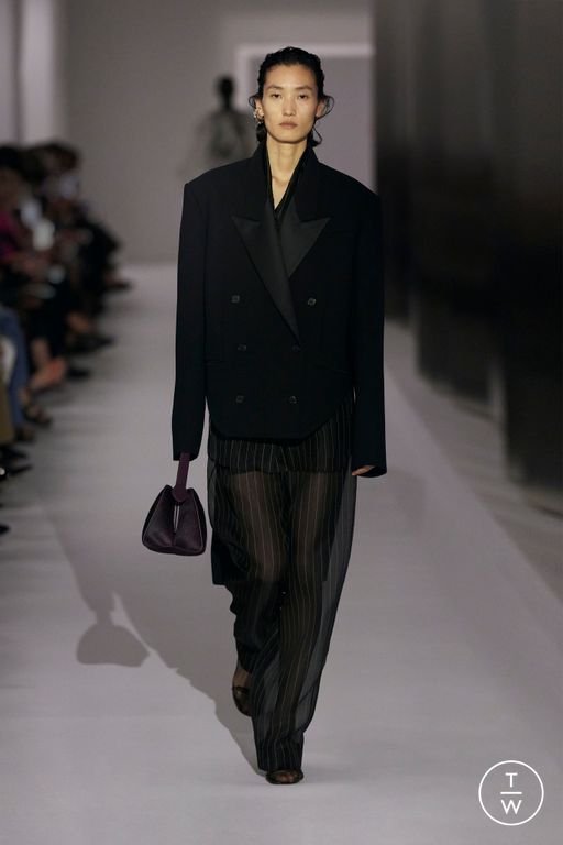 Spring-Summer 2025 Khaite Look 39