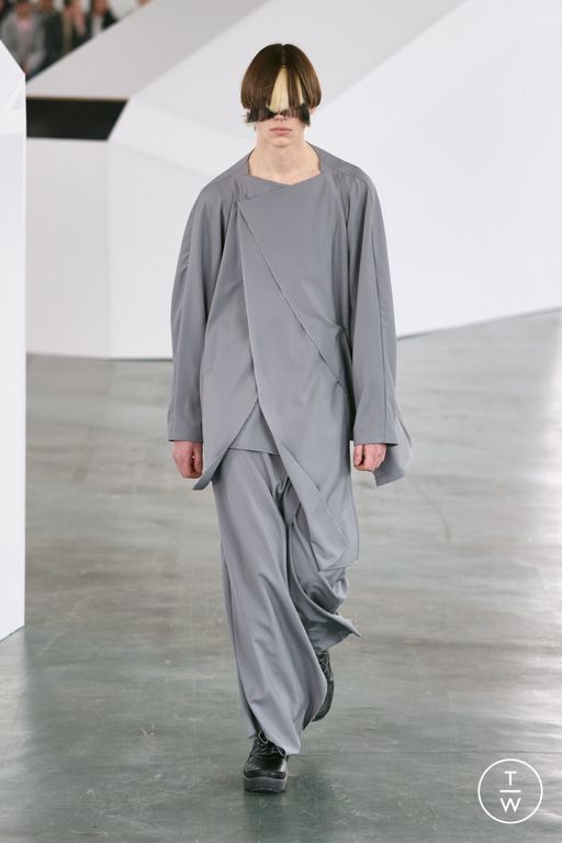 FW26 Kiko Kostadinov Look 3