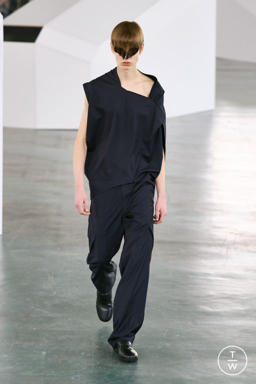 FW26 Kiko Kostadinov Look 7