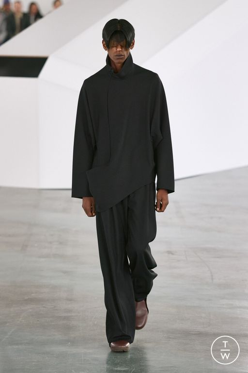 FW26 Kiko Kostadinov Look 9