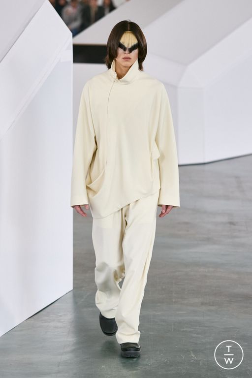 FW26 Kiko Kostadinov Look 22