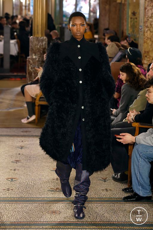 FW25 Kiko Kostadinov Look 38