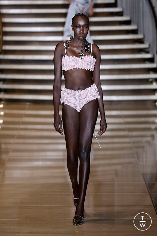 SS25 Kim Shui Look 15