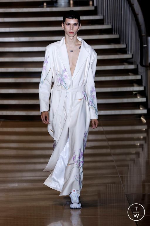 SS25 Kim Shui Look 24