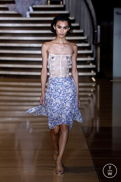 Spring-Summer 2025 Kim Shui Look 32