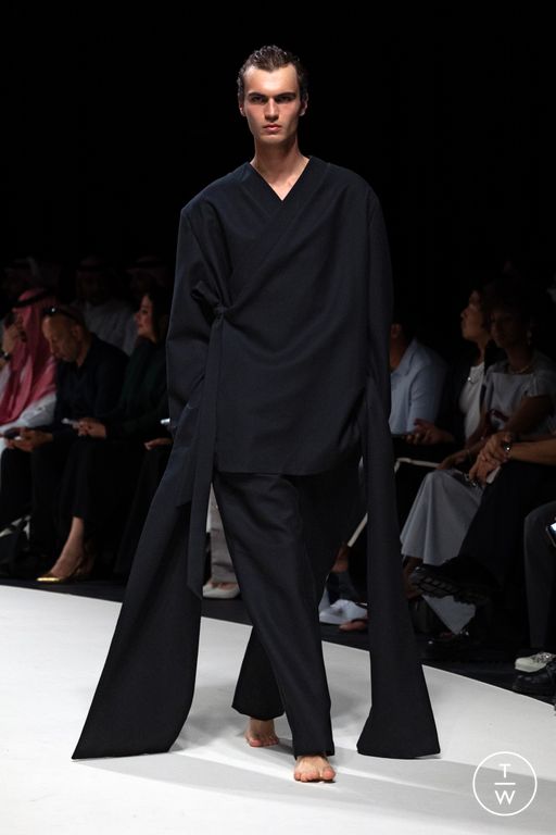 SS25 KML - Saudi 100 Look 8