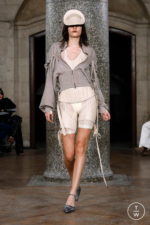 SS25 KNWLS Look 16
