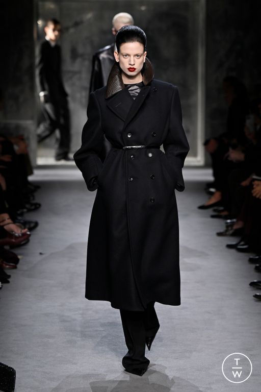 TOM FORD 写真集 ブランド品 通販サイト TOM 写真集 トムフォード FORD アート