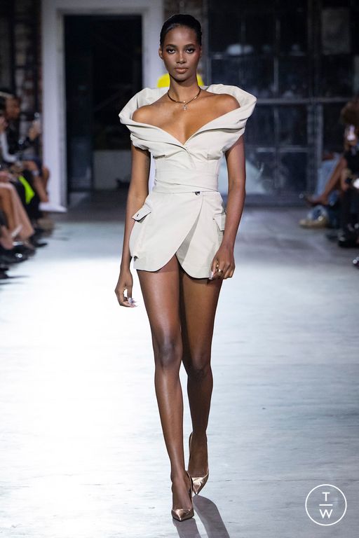 Spring-Summer 2025 LaQuan Smith Look 13