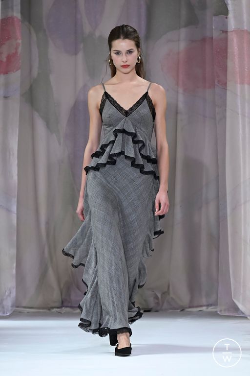 SS26 Laura Biagiotti Look 40