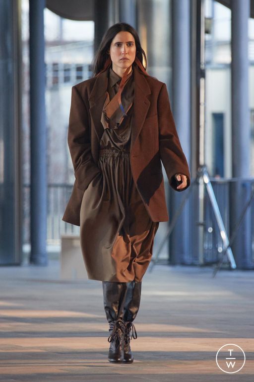 Fall/Winter 2023 Lemaire Look 1