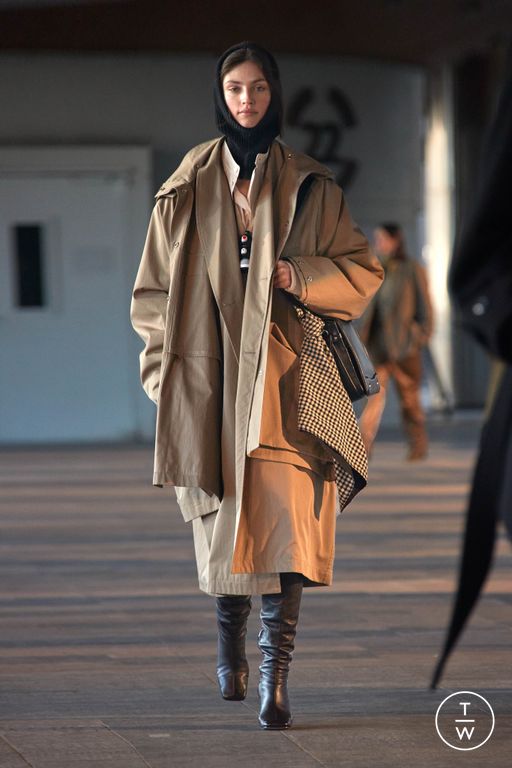 Fall/Winter 2023 Lemaire Look 14