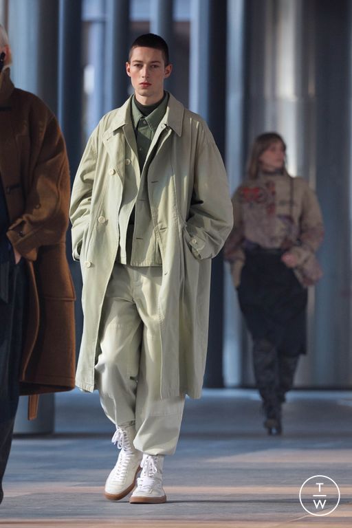 Fall/Winter 2023 Lemaire Look 39