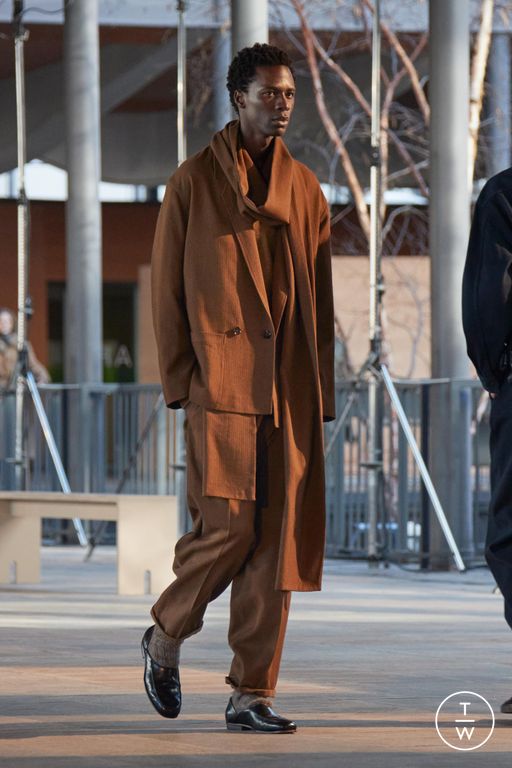 Fall/Winter 2023 Lemaire Look 49