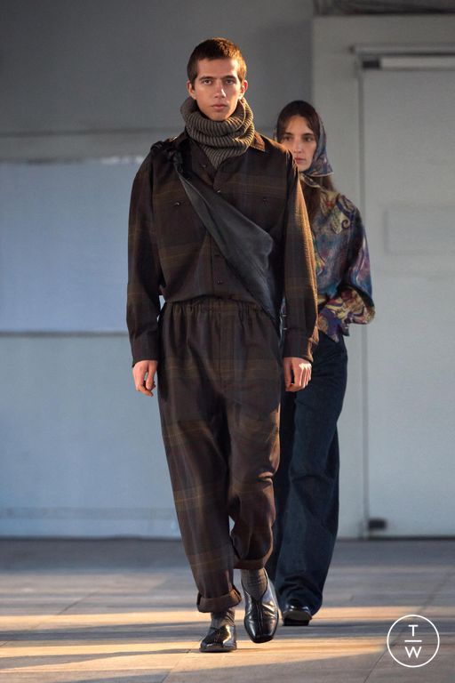 Fall/Winter 2023 Lemaire Look 59