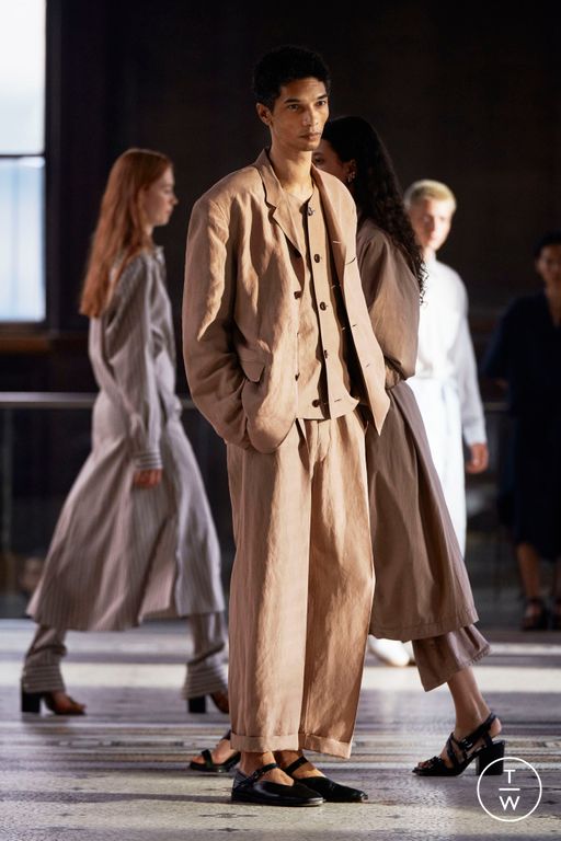 SS23 Lemaire Look 14
