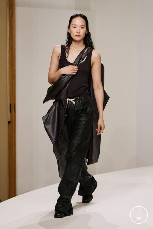 Spring-Summer 2025 Lemaire Look 7