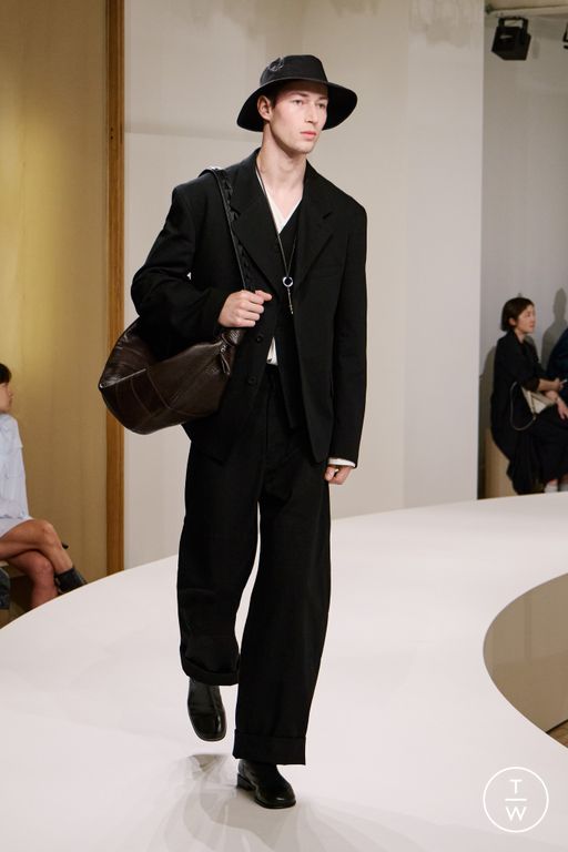 Spring-Summer 2025 Lemaire Look 13