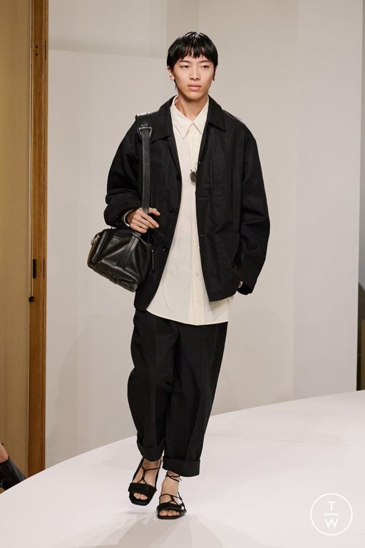 Spring-Summer 2025 Lemaire Look 21