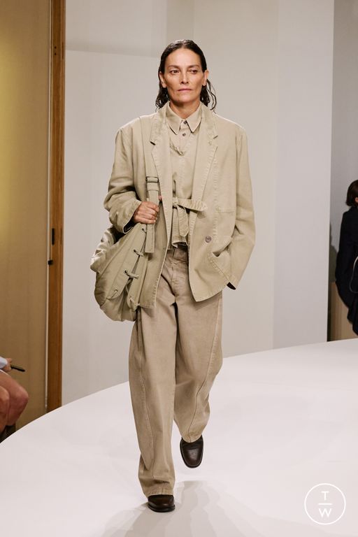 Spring-Summer 2025 Lemaire Look 43