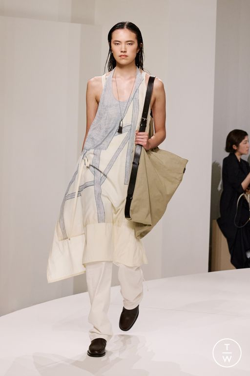 Spring-Summer 2025 Lemaire Look 49