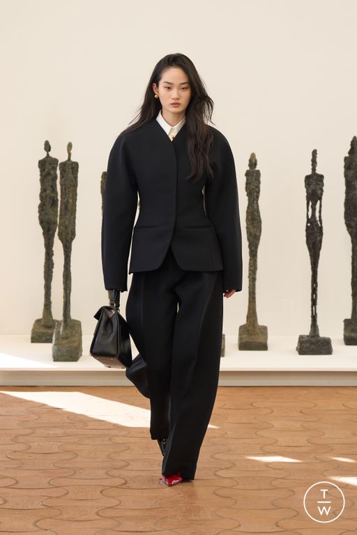 SS24 Jacquemus Look 22