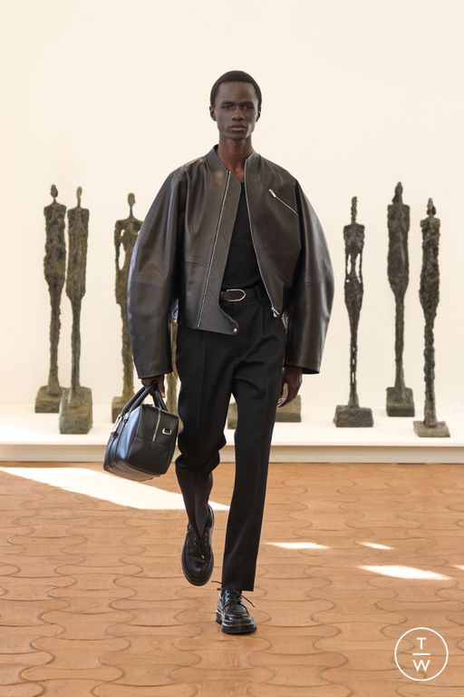 SS24 Jacquemus Look 34