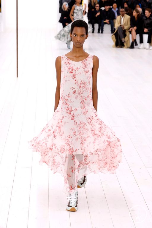 Spring-Summer 2025 Loewe Look 10