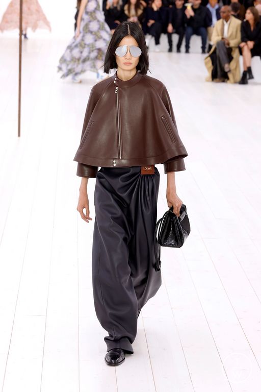 Spring-Summer 2025 Loewe Look 39