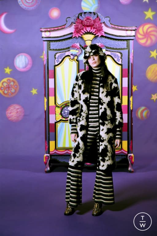 FW21 Anna Sui Look 1