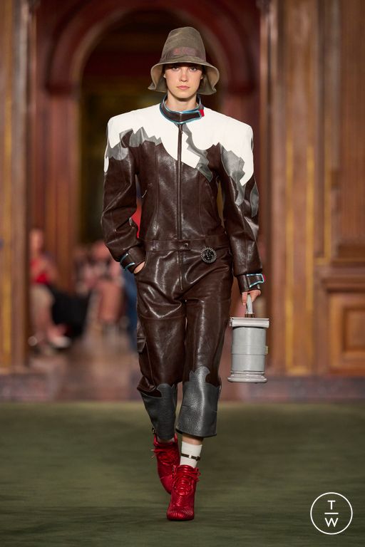 RS27 Louis Vuitton Look 4