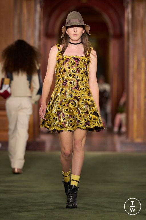 RS27 Louis Vuitton Look 10