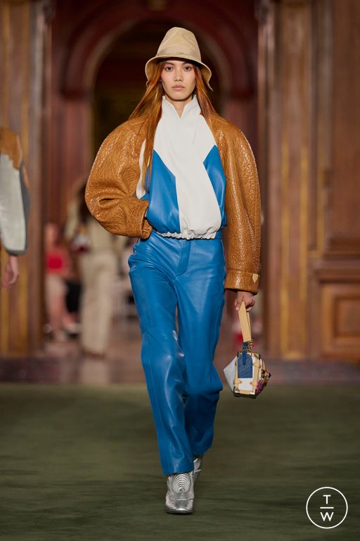 RS27 Louis Vuitton Look 11