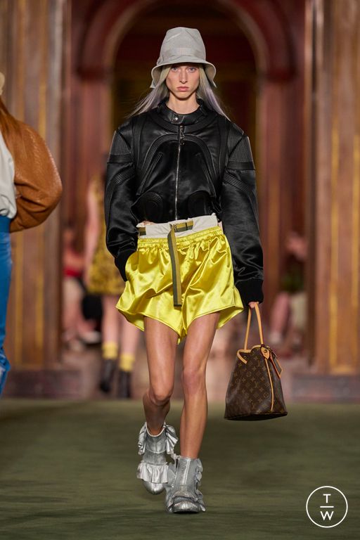 RS27 Louis Vuitton Look 14