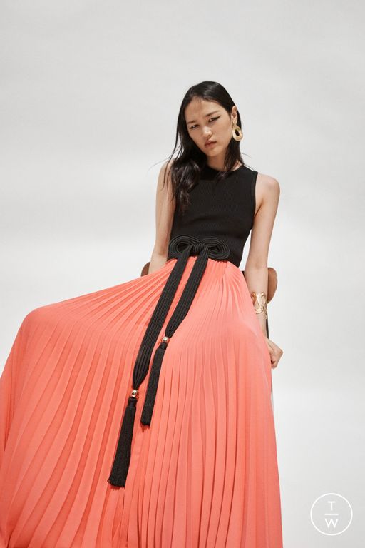 RS26 Carolina Herrera Look 14