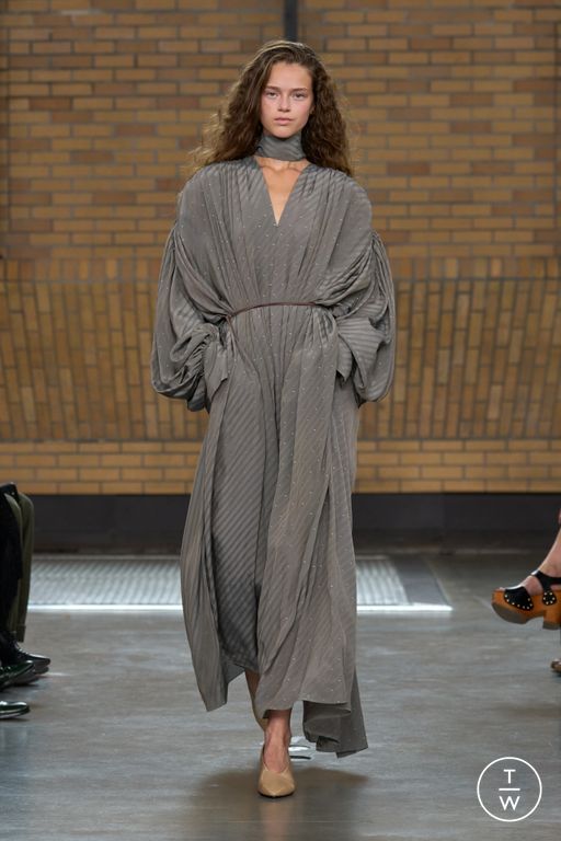 SS26 Calvin Klein Collection Look 15