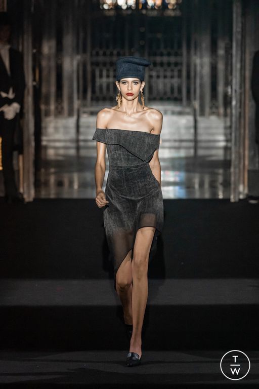 SS26 Hu Bing Selects Look 16