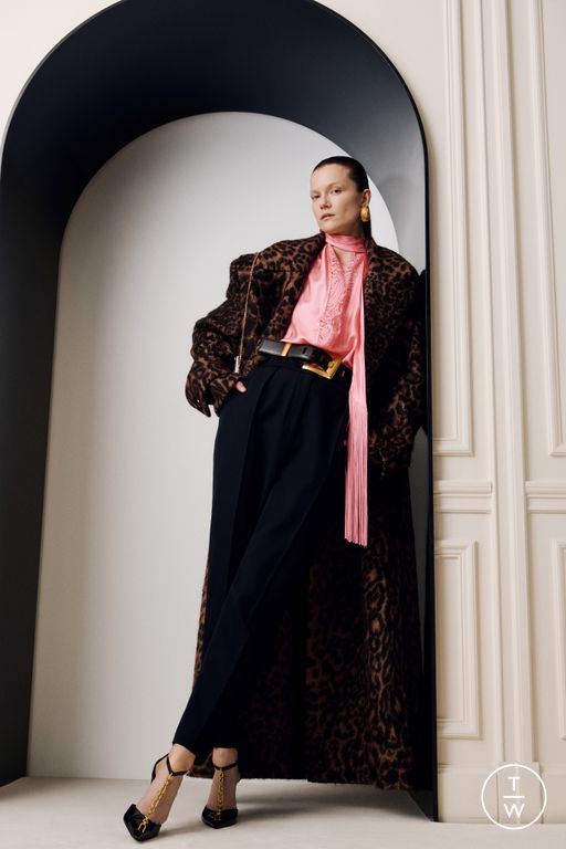 Pre-Fall 2025 Balmain Look 13