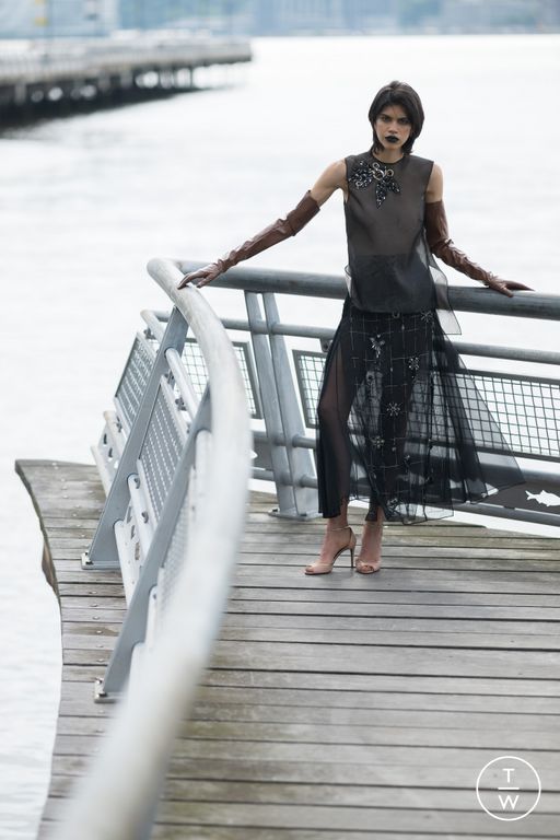 Resort 2025 Bibhu Mohapatra Look 21