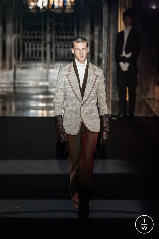 SS26 Hu Bing Selects Look 23